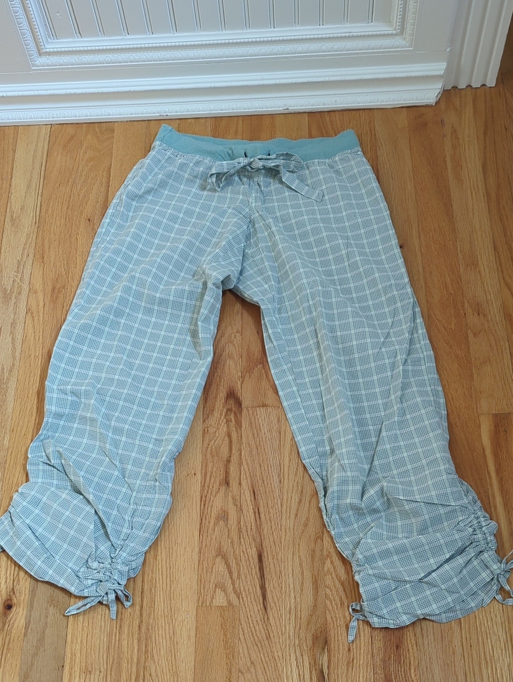 Victoria's Secret Blue Plaid Drawstring Lounge Capris